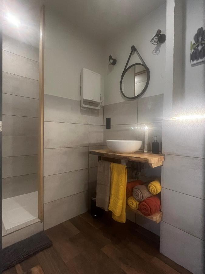 Holiday home Atypique Avec Piscine Couverte En Ete *